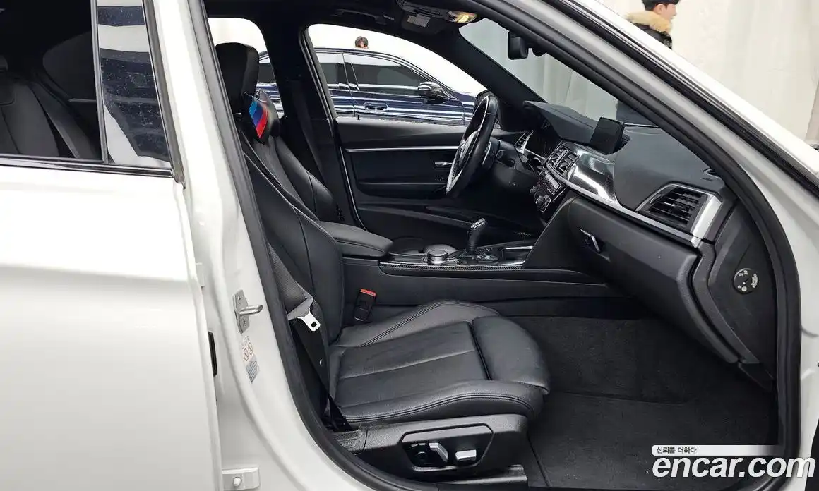 BMW 3-Series 2018 2.0 Автомат в Москве № 159446, фото 17