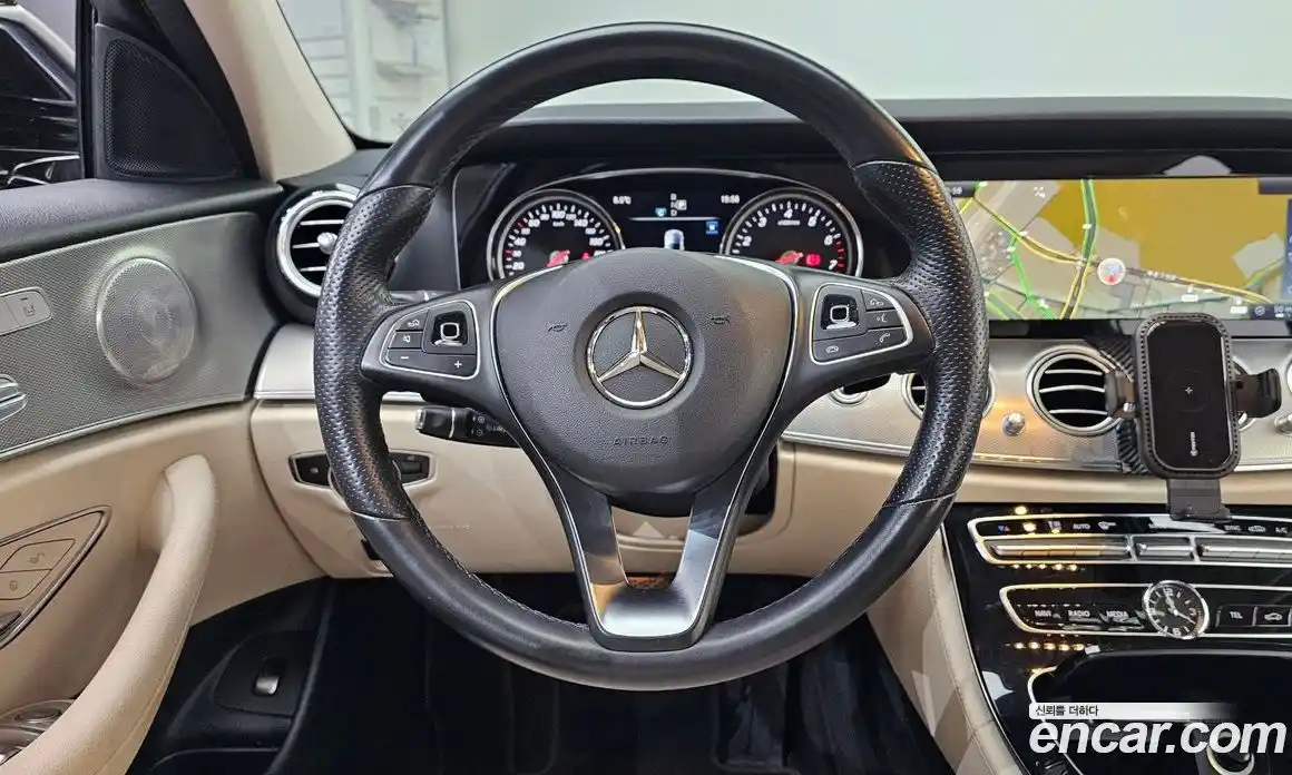 Mercedes-Benz E-Class 2018 2.0 Автомат в Москве № 161678, фото 4