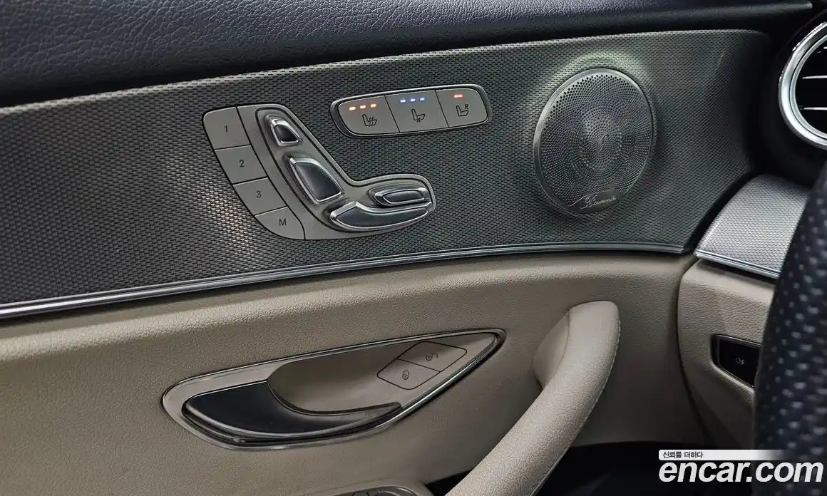 Mercedes-Benz E-Class 2018 2.0 Автомат в Москве № 161678, фото 10