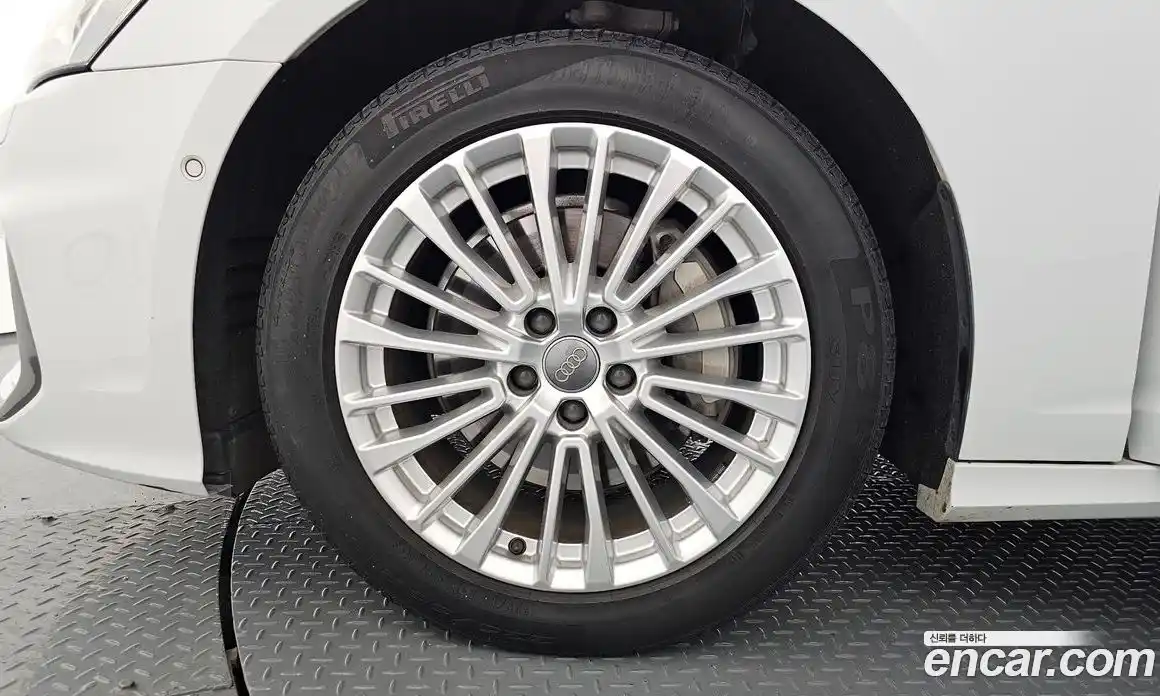 Audi A6 2021 2.0 Автомат в Москве № 163561, фото 13