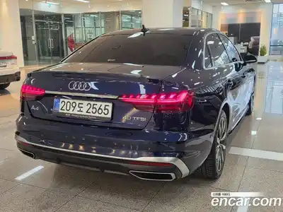 Audi A4 2023 2.0 Автомат в Москве № 163956, миниатюра 2