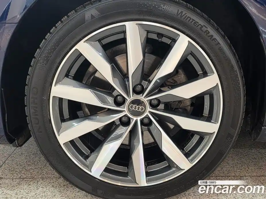 Audi A4 2023 2.0 Автомат в Москве № 163956, фото 5