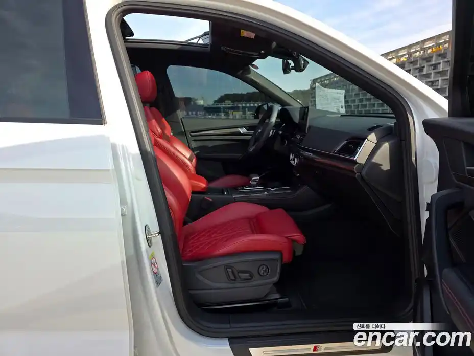 Audi SQ5 2022 3.0 Автомат в Москве № 163985, фото 17