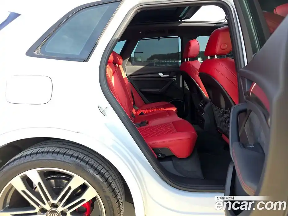 Audi SQ5 2022 3.0 Автомат в Москве № 163985, фото 18