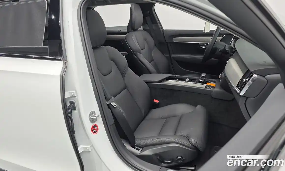 Volvo V90 2025 2.0 Автомат в Москве № 164165, фото 11