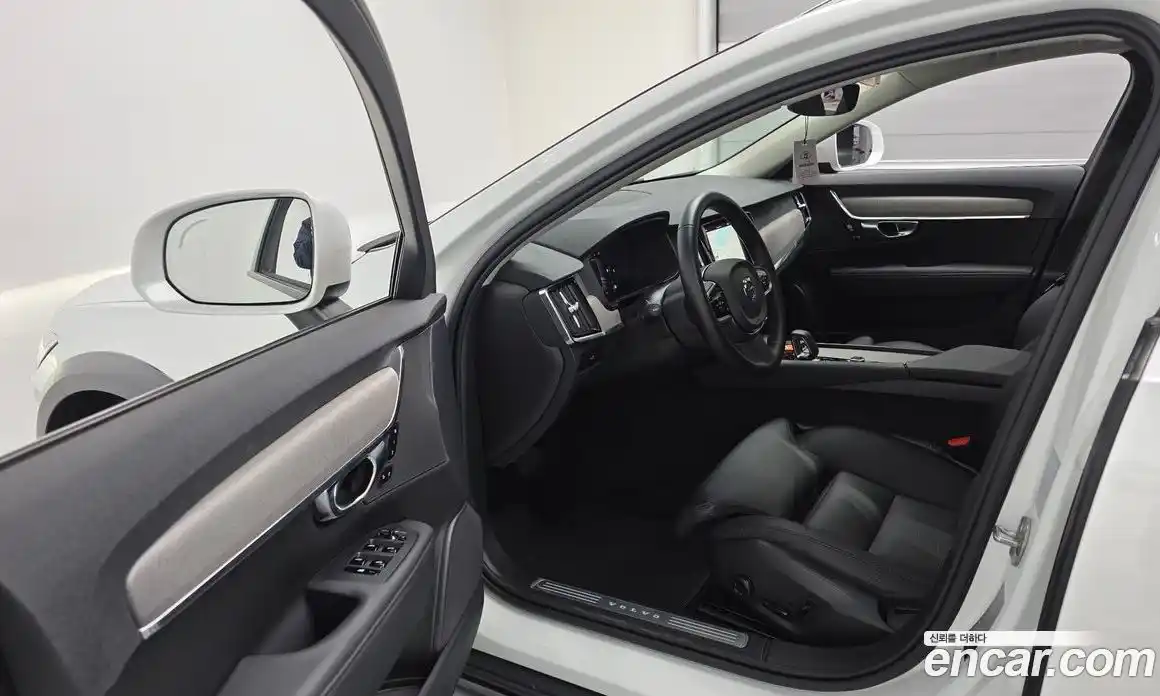 Volvo V90 2025 2.0 Автомат в Москве № 164165, фото 14