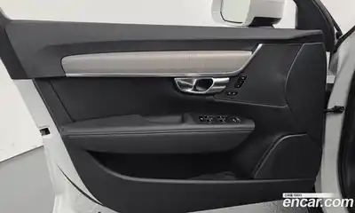 Volvo V90 2025 2.0 Автомат в Москве № 164165, миниатюра 3