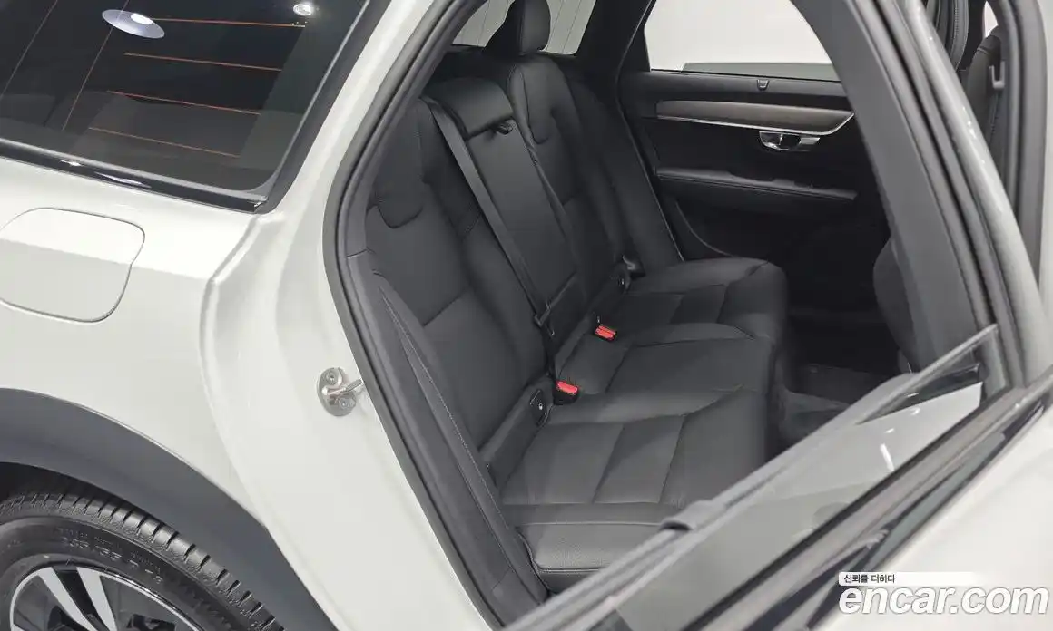 Volvo V90 2025 2.0 Автомат в Москве № 164165, фото 9