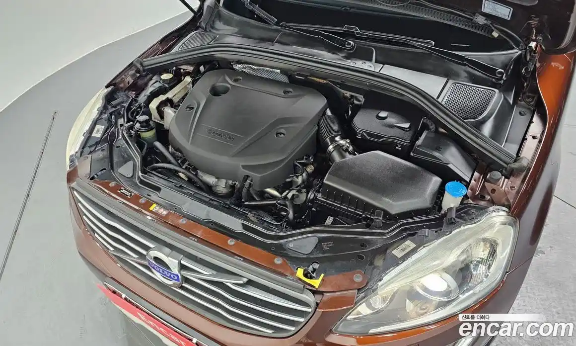 Volvo XC60 2016 2.0 Автомат в Москве № 164543, фото 6