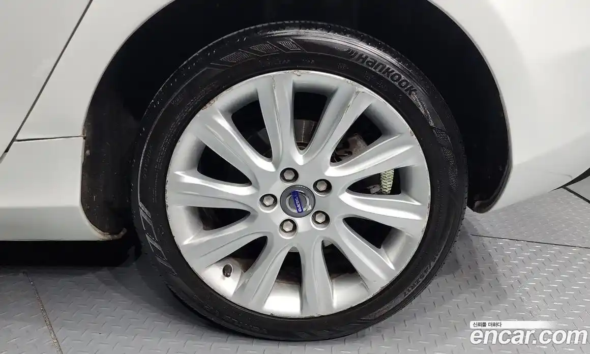 Volvo V40 2015 1.6 Автомат в Москве № 164709, фото 5