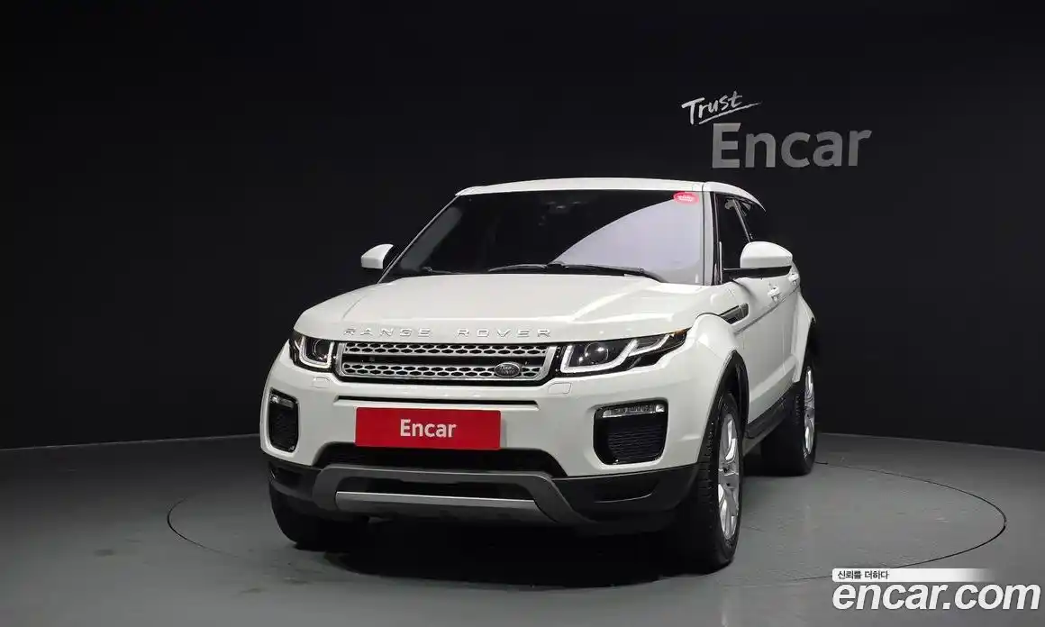 Land Rover Range-Rover Evoque 2018 2.0 Автомат в Москве № 166277, фото 3