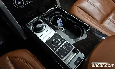 Land Rover Range-Rover 2017 5.0 Автомат в Москве № 166653, миниатюра 12