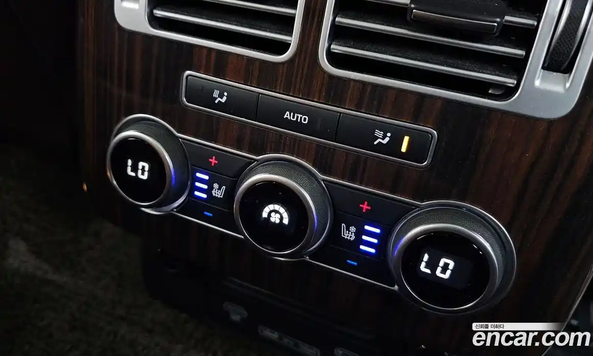 Land Rover Range-Rover 2017 5.0 Автомат в Москве № 166653, фото 3