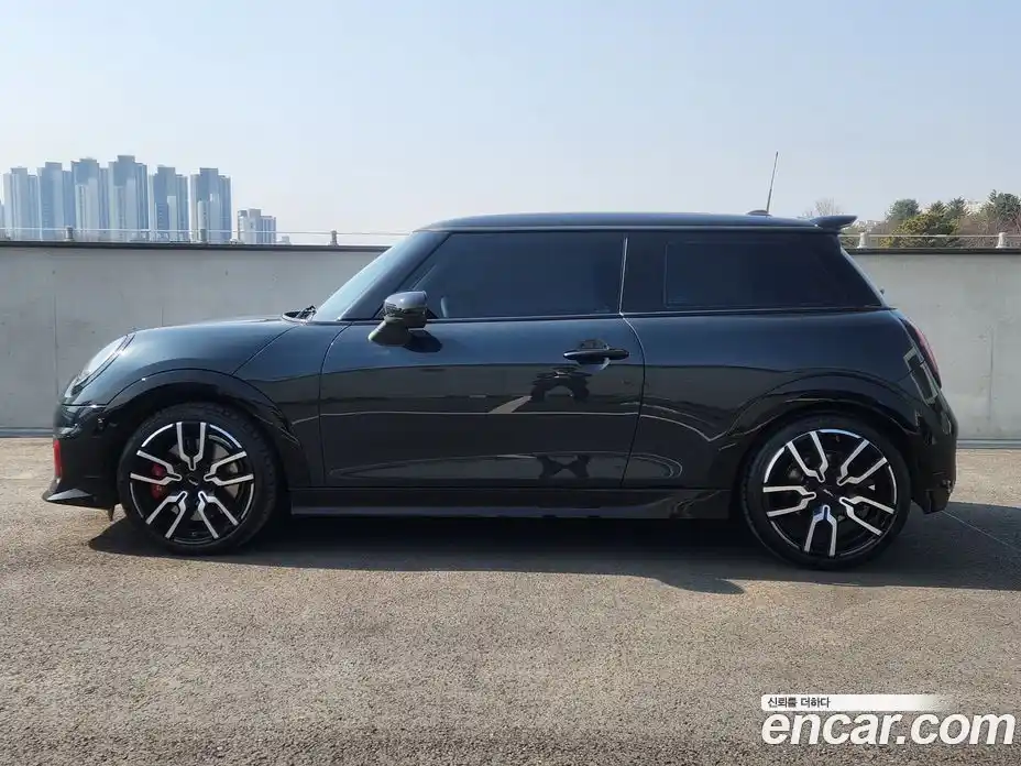 Mini Cooper 2025 2.0 Автомат в Москве № 167347, фото 17