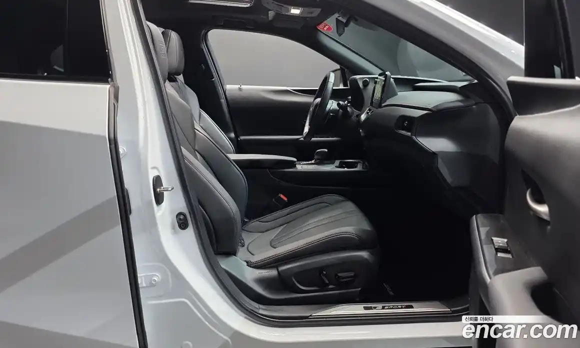 Lexus UX 2025 2.0 Автомат в Москве № 168033, фото 10