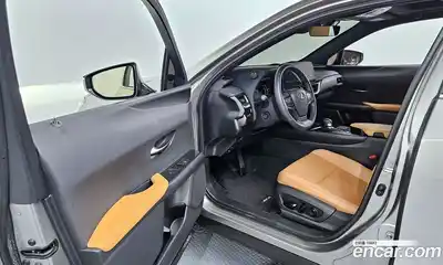 Lexus UX 2025 2.0 Автомат в Москве № 168098, миниатюра 6
