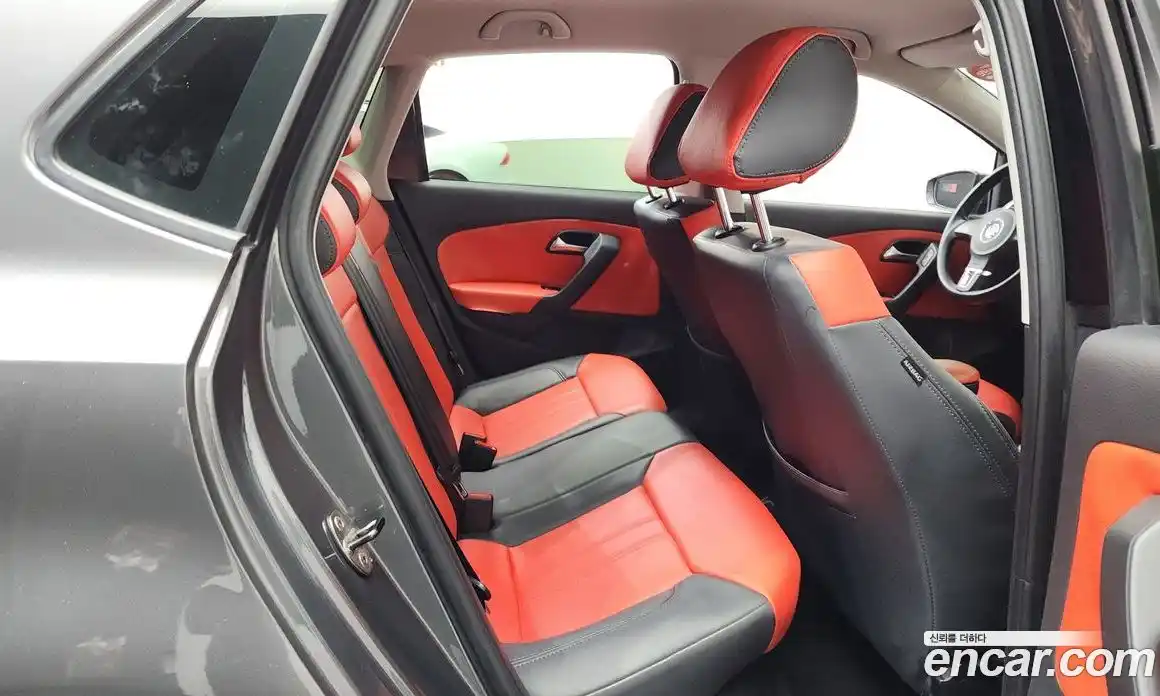 Volkswagen Polo 2014 1.6 Автомат в Москве № 168785, фото 13