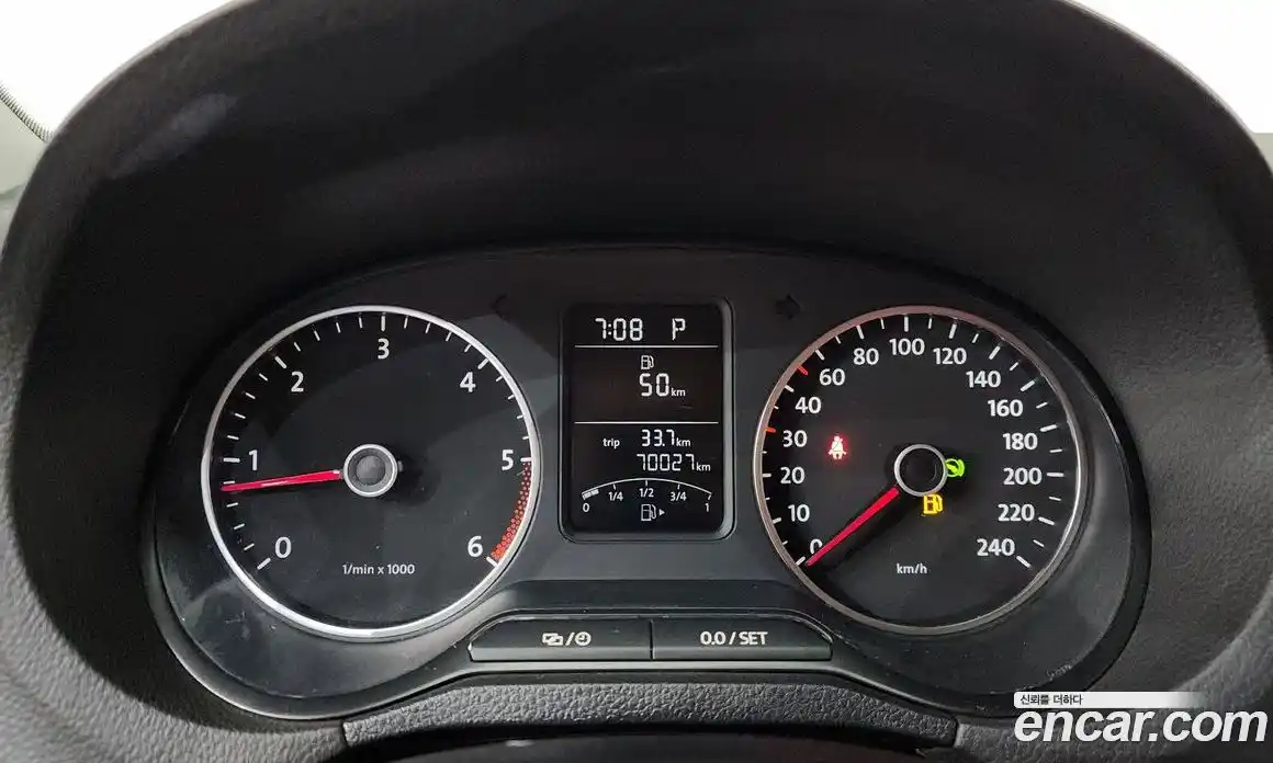 Volkswagen Polo 2014 1.6 Автомат в Москве № 168785, фото 16