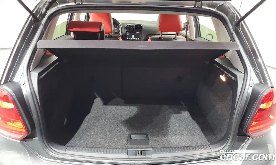 Volkswagen Polo 2014 1.6 Автомат в Москве № 168785, фото 9