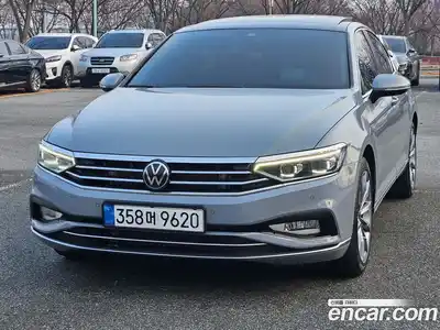 Volkswagen Passat 2022 2.0 Автомат в Москве № 169145, миниатюра 3