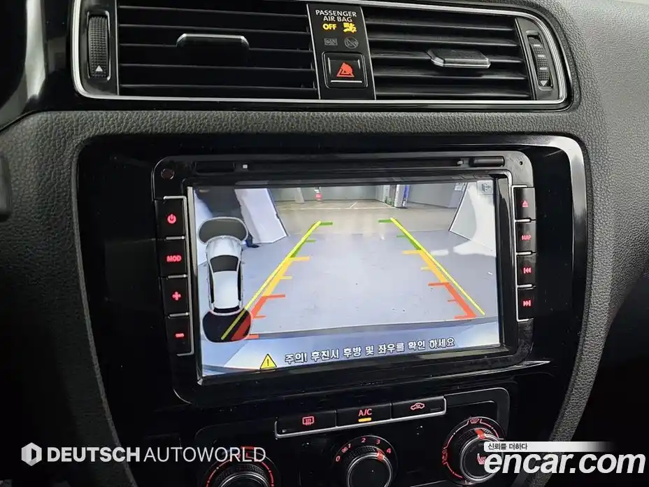 Volkswagen Jetta 2015 2.0 Автомат в Москве № 169192, фото 15