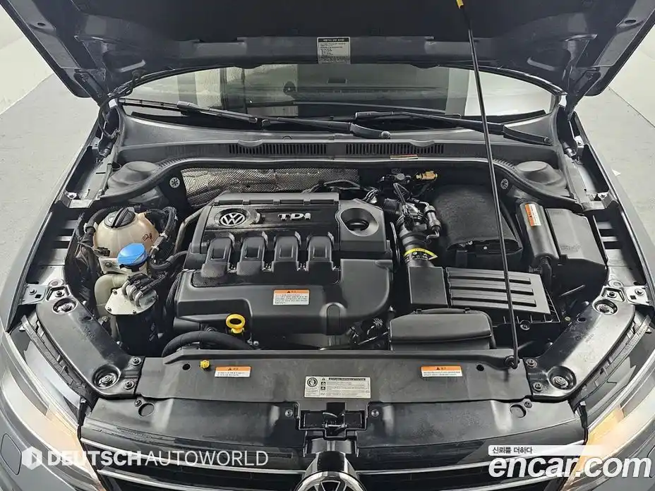 Volkswagen Jetta 2015 2.0 Автомат в Москве № 169192, фото 6