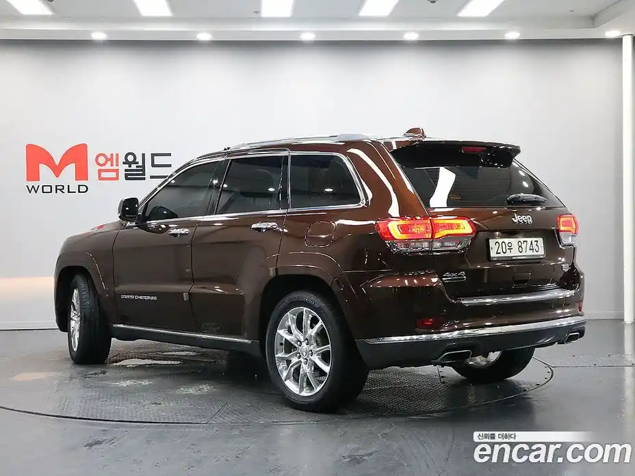 Jeep Cherokee 2014 3.0 Автомат в Москве № 170099, фото 4