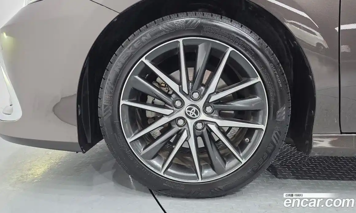 Toyota Camry 2022 2.5 Автомат в Москве № 170296, фото 18