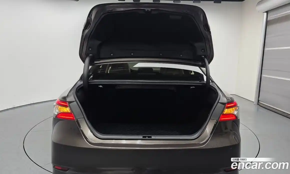 Toyota Camry 2022 2.5 Автомат в Москве № 170296, фото 5