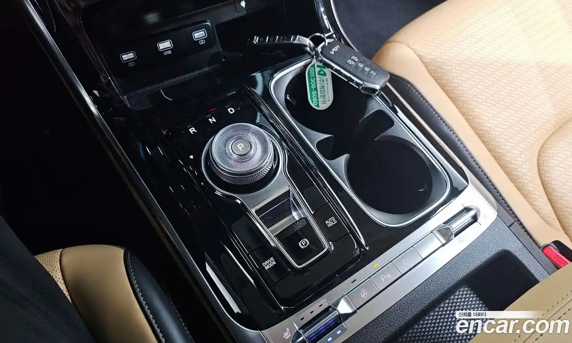 Kia Canival 2023 3.5 Автомат в Москве № 17465, фото 9