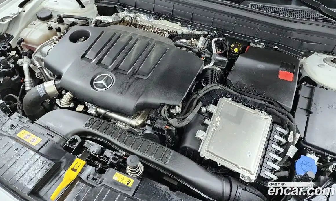 Mercedes-Benz GLB-Class 2022 1.9 Автомат в Москве № 174925, фото 17