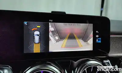 Mercedes-Benz GLB-Class 2022 1.9 Автомат в Москве № 174925, миниатюра 2