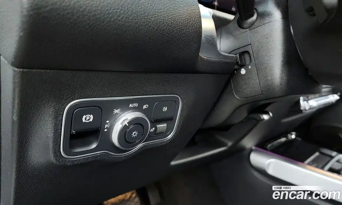 Mercedes-Benz GLB-Class 2022 1.9 Автомат в Москве № 174925, фото 3