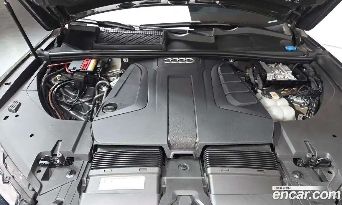 Audi Q7 2019 2.0 Автомат в Москве № 177074, фото 1