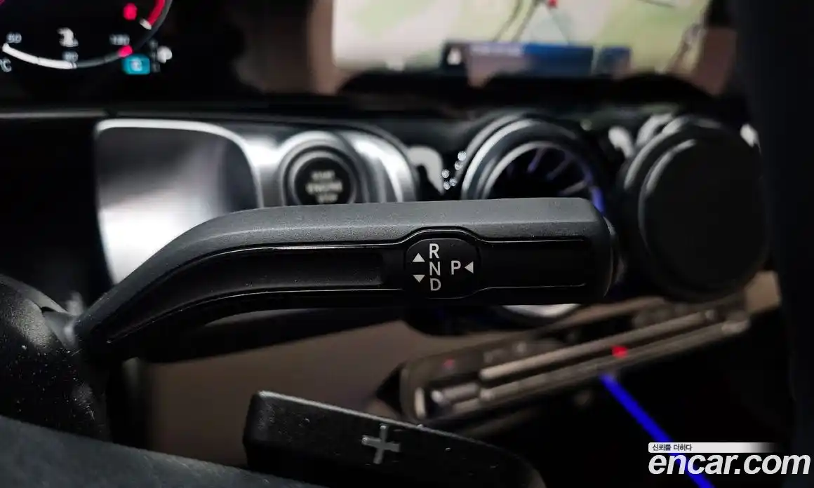 Mercedes-Benz GLB-Class 2024 1.9 Автомат в Москве № 177742, фото 17