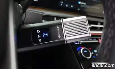 Hyundai Santa Fe 2024 1.6 Автомат в Москве № 185117, миниатюра 11