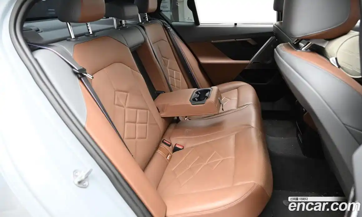 BMW i5 2024 0.2 Автомат в Москве № 191348, фото 12