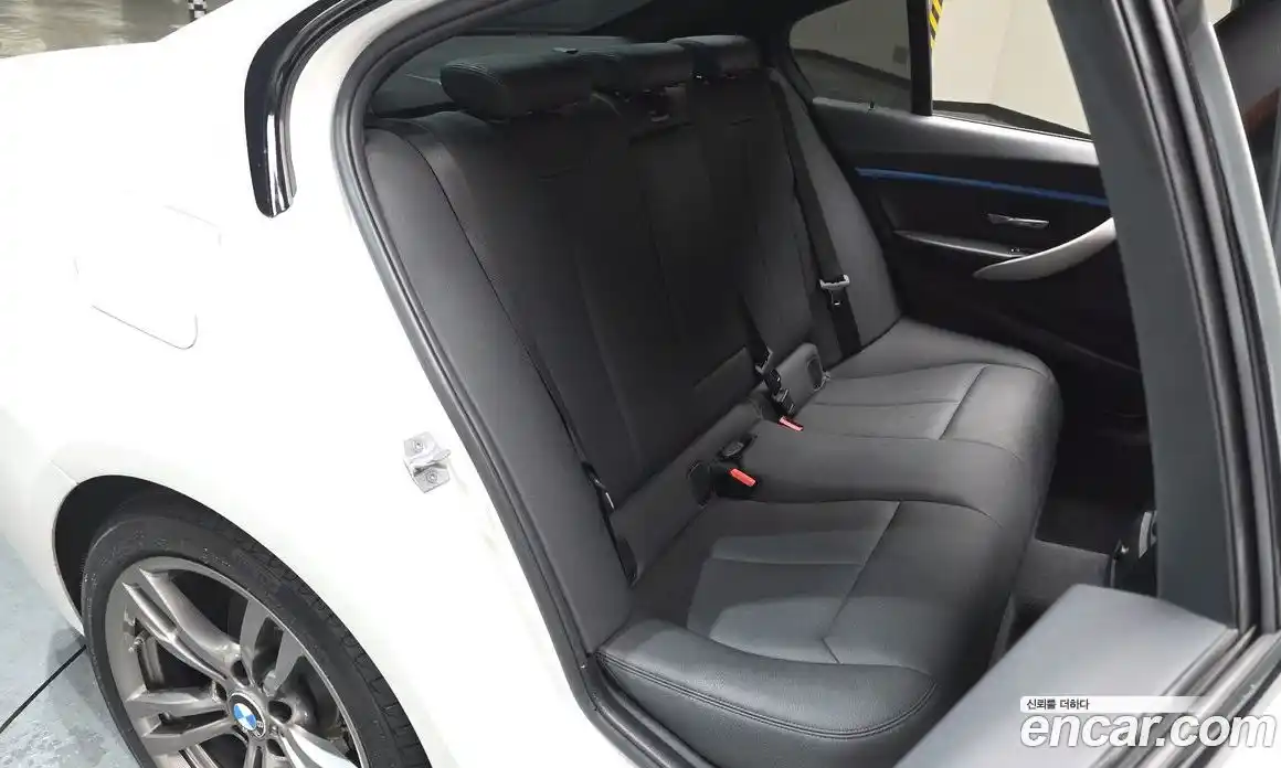 BMW 3-Series 2018 2.0 Автомат в Москве № 193291, фото 11