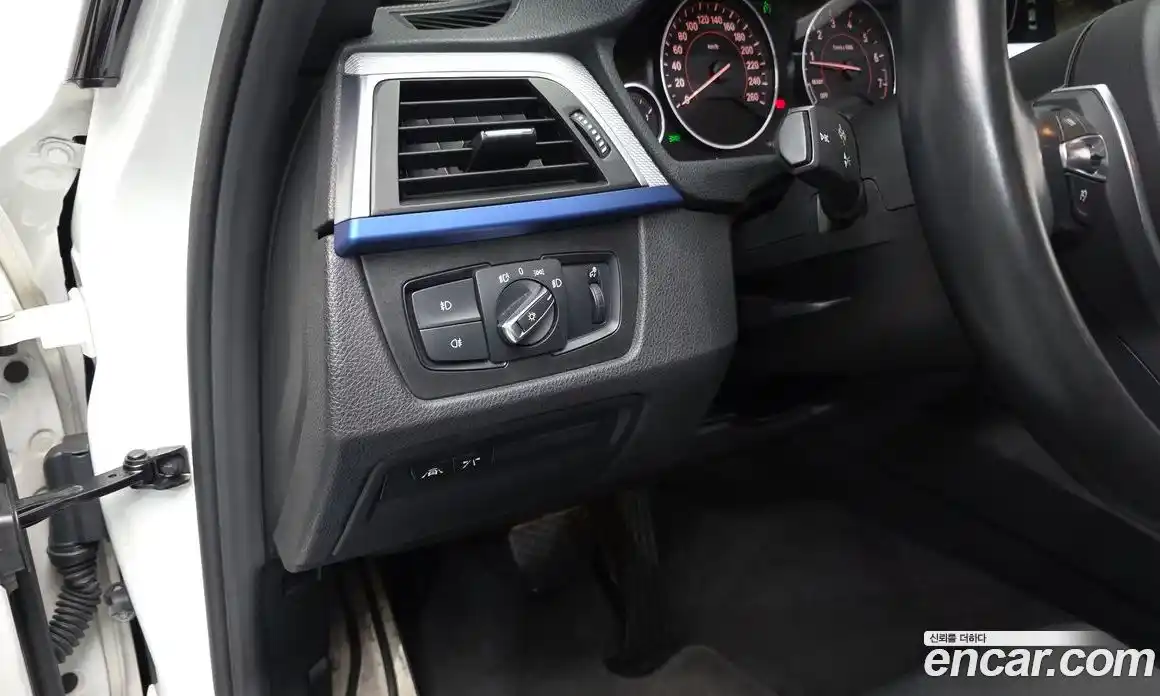 BMW 3-Series 2018 2.0 Автомат в Москве № 193291, фото 13