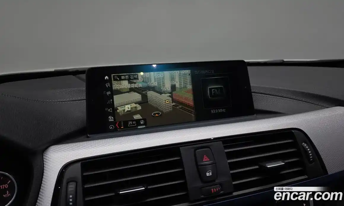 BMW 3-Series 2018 2.0 Автомат в Москве № 193291, фото 15