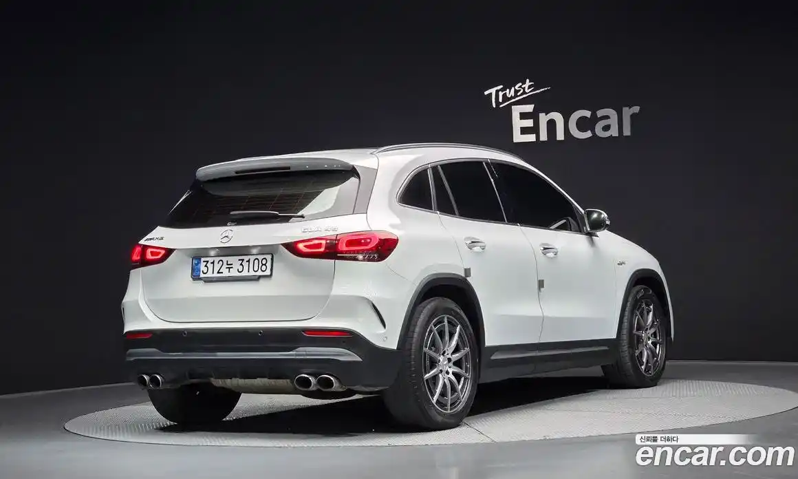 Mercedes-Benz GLA-Class 2021 2.0 Автомат в Москве № 194379, фото 4