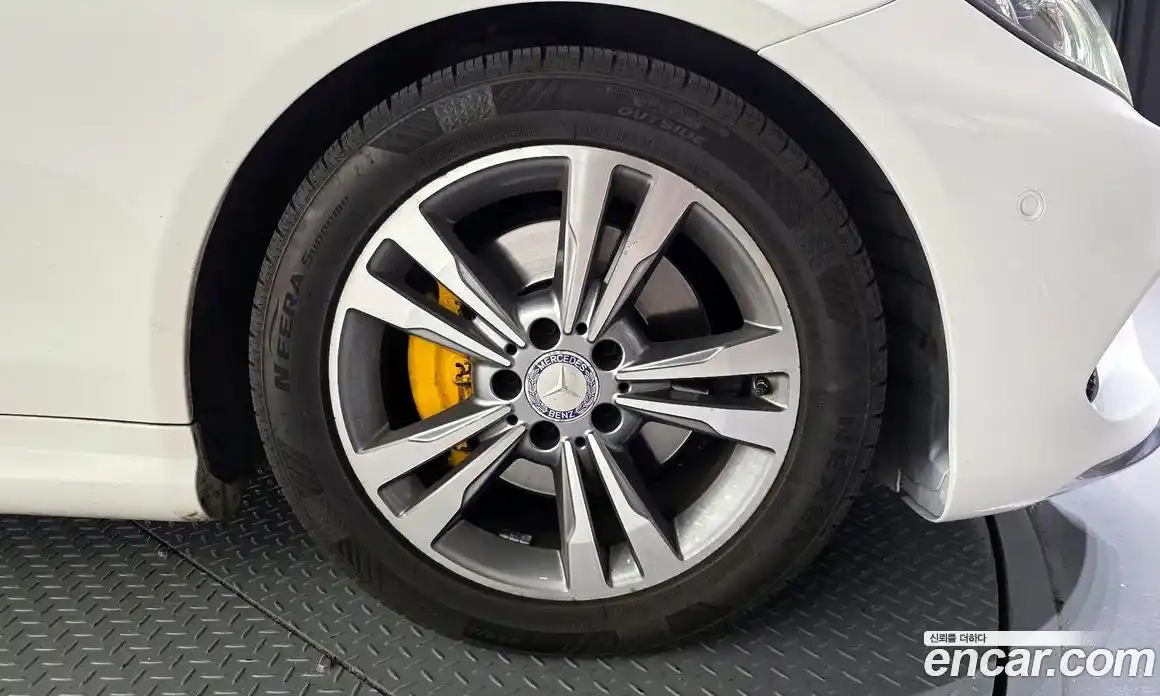 Mercedes-Benz E-Class 2014 3.5 Автомат в Москве № 194746, фото 5