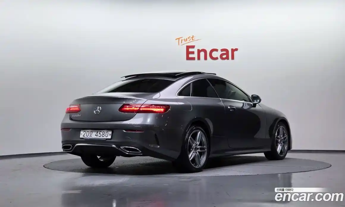 Mercedes-Benz E-Class 2019 1.9 Автомат в Москве № 195176, фото 19