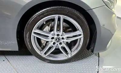 Mercedes-Benz E-Class 2019 1.9 Автомат в Москве № 195176, миниатюра 9