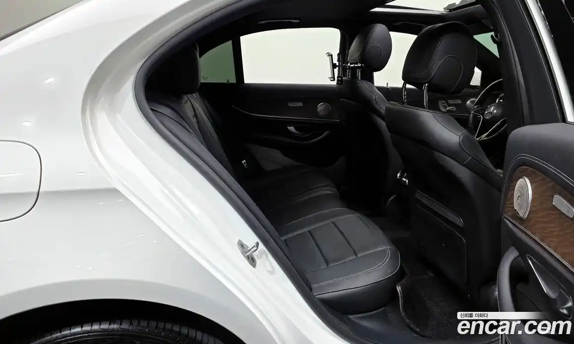 Mercedes-Benz E-Class 2021 1.9 Автомат в Москве № 195333, фото 11