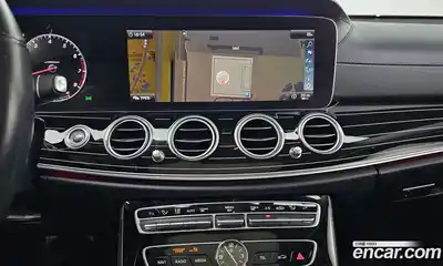 Mercedes-Benz E-Class 2019 3.0 Автомат в Москве № 195628, миниатюра 3