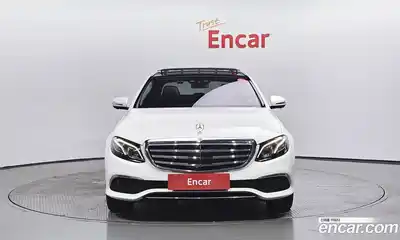 Mercedes-Benz E-Class 2019 3.0 Автомат в Москве № 195628, миниатюра 6