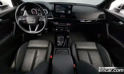 Audi Q5 2022 2.0 Автомат в Москве № 196172, миниатюра 3