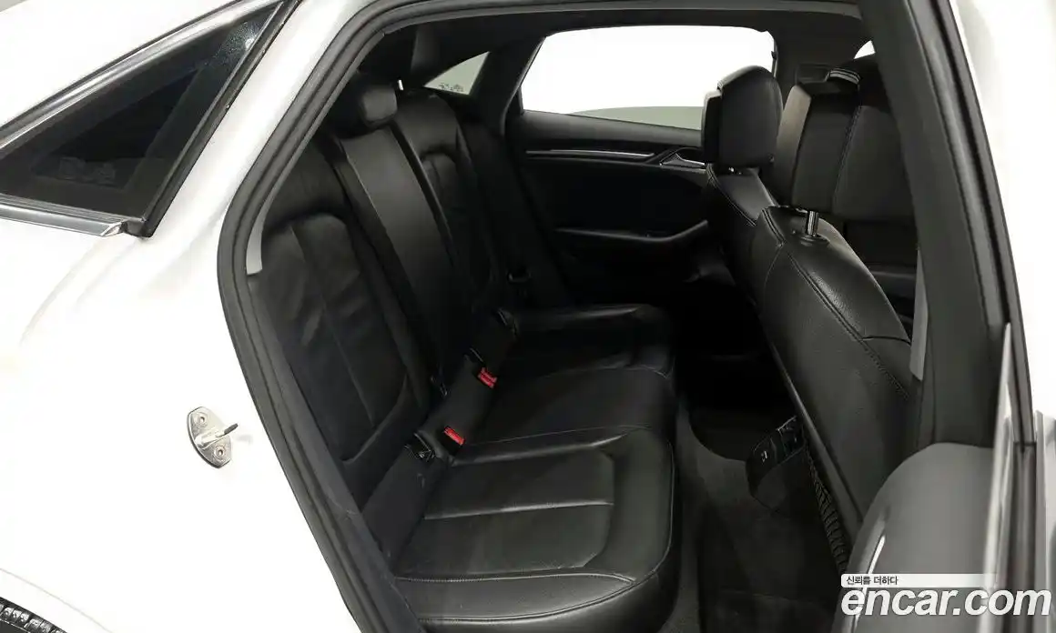 Audi A3 2018 2.0 Автомат в Москве № 196686, фото 8