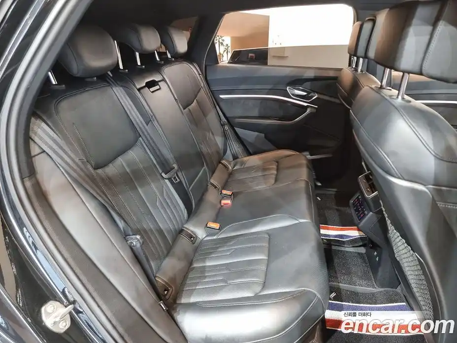 Audi e-tron 2021 0.2 Автомат в Москве № 196757, фото 11